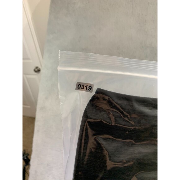 Nike Running Shirt Medium Dri-Fit Long Sleeve Thumb-Slot Zipper Pockets - Picture 14 of 14